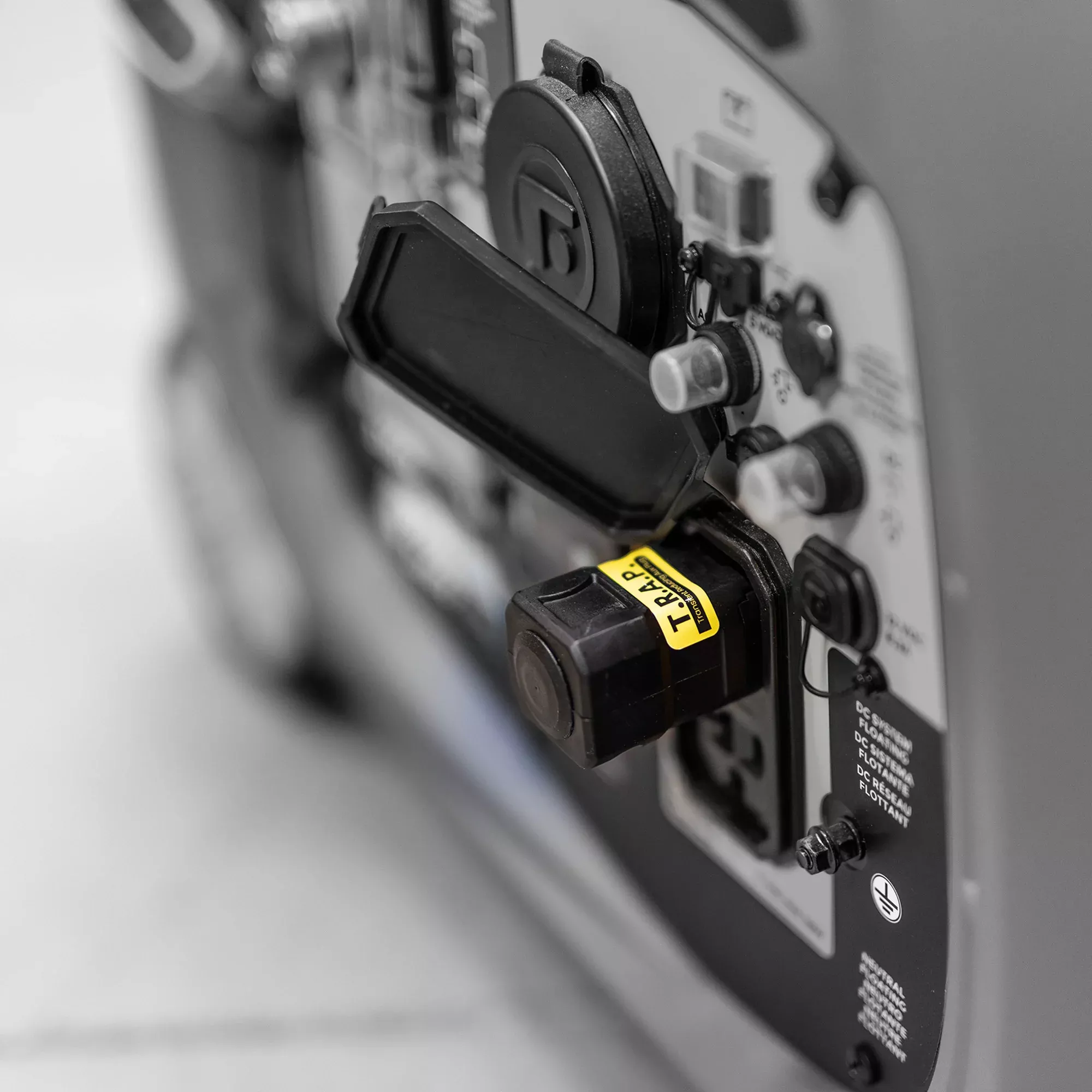 Faraday Defense T.R.A.P.-AC - Transient Voltage Suppression for AC plug | 14604
